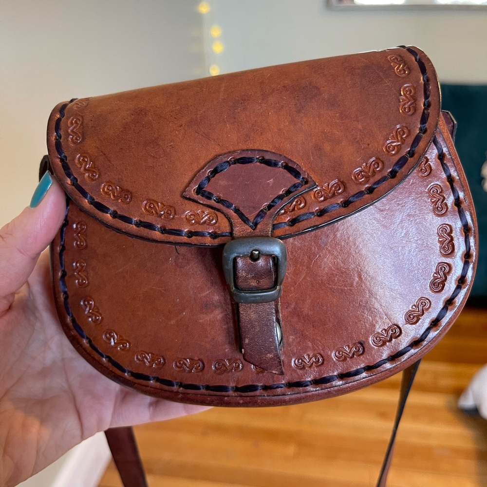Off the shoulder hand-crafted Argentinian leather bag from Buenos Aires